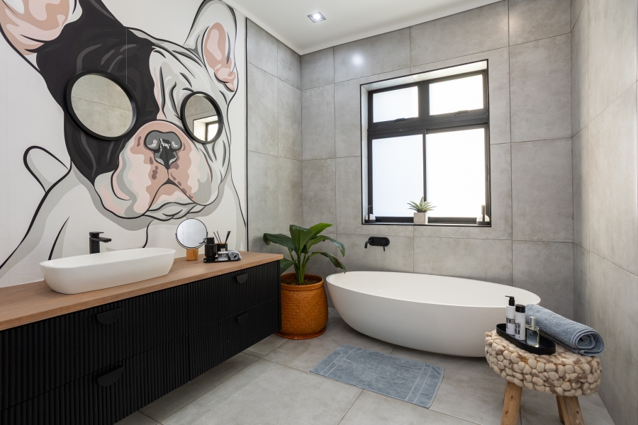 6 Bedroom Property for Sale in Winelands Western Cape